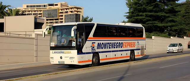 Autobusy z lotniska Tivat