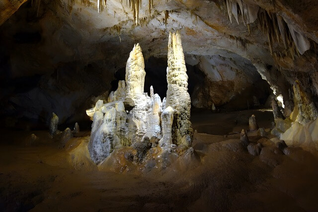 Bajkowy "Zamek" w jaskini Lipskiej