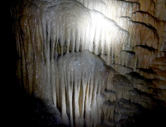 Kilka dodatkowych zdjęć wewnątrz jaskini Lipskiej