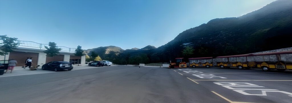 Parkowanie Jaskinia Lipska