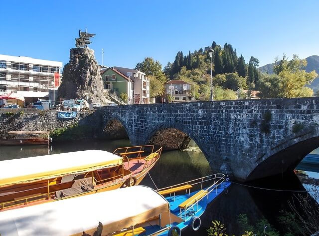 Kamienny most w Virpazarze