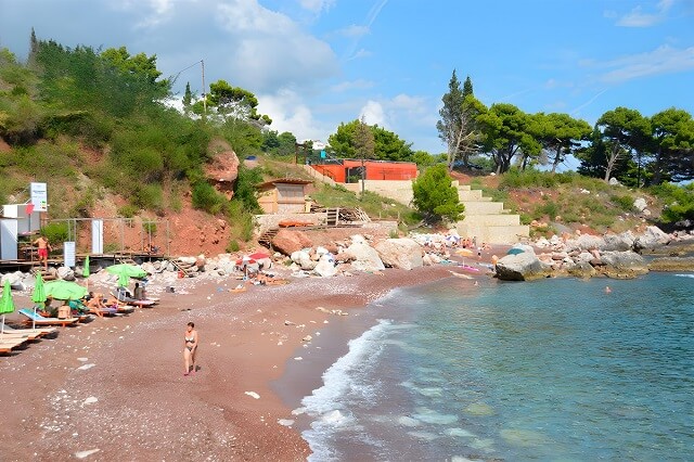 Czerwona Plaża w Barze